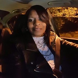 Meet your Posher, Deedee